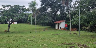 Ubicación de los baños en esta área donde están solamente DOS BAÑOS (10)